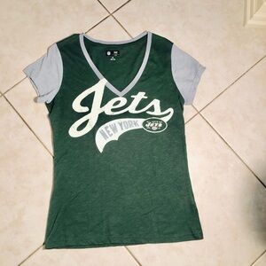 NFL women’s size medium top NEW never worn!